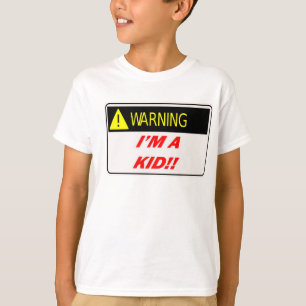 Advirtiendo soy una camiseta del niño