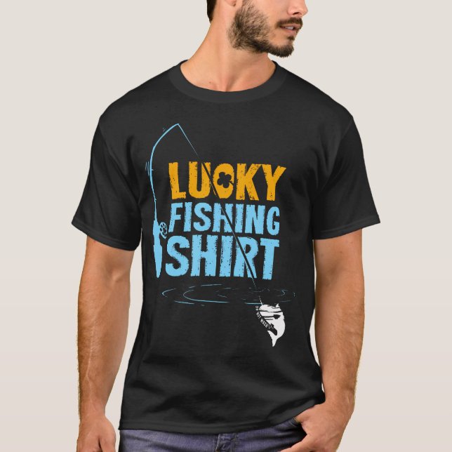 Afortunada Camisa De Pesca Para Un Pescador (Anverso)
