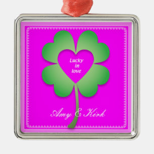 Afortunado en el ornamento del amor