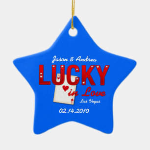 Afortunado en el ornamento personalizado amor