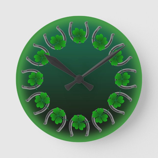 Afortunado reloj de St. Patrick's con encanto (Anverso)
