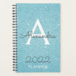 Agenda 2022 Verde Acuático Azul Brillo Purpurina Monogram<br><div class="desc">2022 Verde Acuático Azul Purpurina Brillo Monograma Nombre e Inicial Cuaderno Espiral Planificador. Esto hace el regalo perfecto para cumpleaños dulces 16,  boda,  despedida de soltera,  aniversario,  baby shower o fiesta de soltera para alguien que ama el lujo glamoroso y los estilos chic.</div>