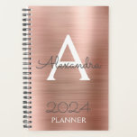 Agenda 2024 Rosa Dorado Flores Blush Brillo Monograma<br><div class="desc">2024 Rosa Dorado - Rosa Flores Brillo Metálico Monograma Nombre y Planner de Cuaderno Espiral de Inicial. Esto hace que el regalo perfecto para cumpleaños dulces 16, boda, ducha de novia, aniversario, ducha de bebé o fiesta de despedida de soltera para alguien que ama el lujo glamoroso y los estilos...</div>