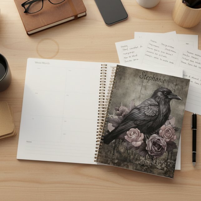 Agenda Academia oscura cuervo gótico melancólico (Personalized Gothic black raven with roses daily planner)