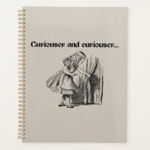 Alicia Curiouser y Curiouser con llave