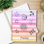 Agenda Arcoiris personalizado<br><div class="desc">Este planificador de chicas está decorado con colores arcoiris y un patrón abstracto de garabatos. Personalizable fácil. Diseño original © Michele Davies.</div>