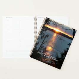 Agenda Atardecer sobre Forest Lake Daily Planner