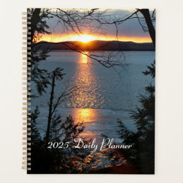 Agenda Atardecer sobre Forest Lake Daily Planner