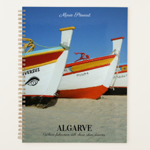 Agenda Barcos de pesca en la foto de playa del Algarve