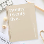 Agenda Beige de nombre simple de corte<br><div class="desc">¿Buscando Navidades reflexivos para regalar ideas para las mujeres? Este sencillo y sencillo programa de animación es perfecto para una estancia elegante. También es una gran opción para Navidades colegas de regalos para mujeres o regalos personalizados de Navidades para hacer. Ideal para Navidades regalos de ideas para amigos, se adapta...</div>
