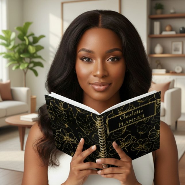 Agenda Black and Gold Floral Name (Subido por el creador)