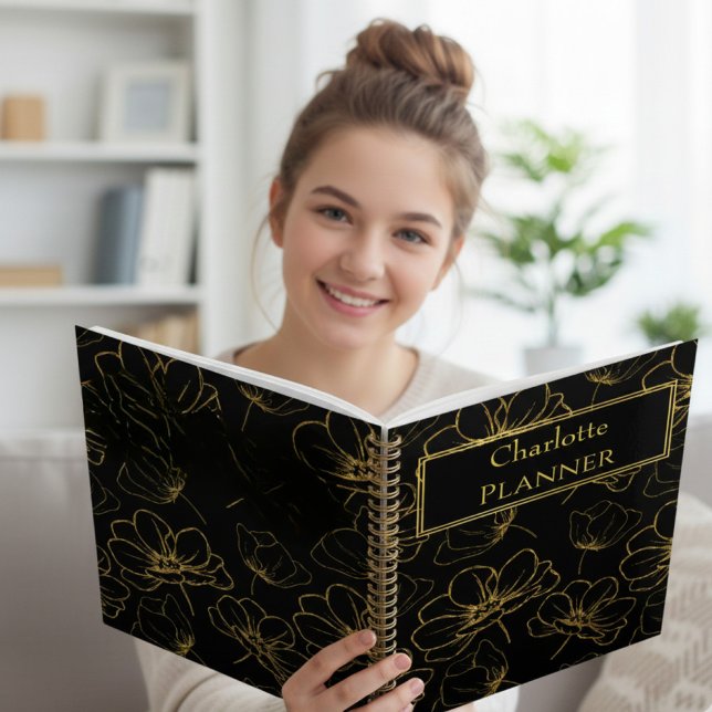 Agenda Black and Gold Floral Name (Subido por el creador)