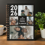 Agenda Black Modern 4 Collages de fotos al año<br><div class="desc">¿No puedes elegir una foto favorita? ¡Por qué no usar 4! Nuestro exclusivo collage de fotos anual le permite apreciar sus mejores momentos mientras mantiene un registro de su futuro. ¡Tus recuerdos,  tu texto,  tu año para celebrar!</div>
