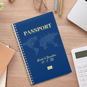 Agenda Boda de destino de pasaporte azul y amarillo