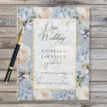 Agenda Boda de marco dorado floral azul y blanco ruso<br><div class="desc">Este diseño presenta un bonito y suave marco floral rústico de color blanco y azul perwinkle sobre un polvoriento fondo azul perenne. El texto se muestra en un área de texto transparente blanco suave con un marco purpurina de oro falso. la parte posterior continúa el patrón floral. Este planificador forma...</div>