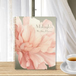 Agenda Bonito elegante color de agua Peach Peony Boda<br><div class="desc">Descubra el encanto de nuestro Peach Peony Planner. Con una impresionante y única flor de melocotón de gran tamaño, este planificador combina elegancia con un toque personal. Añade tu nombre a un accesorio único y personalizado que destaca. La opción de personalización lo convierte en un regalo especial para la novia...</div>