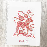 Agenda Caballo de dala sueco rojo personalizado<br><div class="desc">Un diseño tradicional de arte folclórico sueco Dala Horse,  rojo y blanco. Personalízalo cambiando o eliminando el nombre. Arte original de Nic Squirrell.</div>