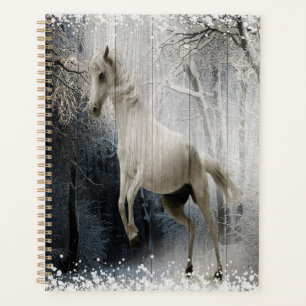 Agenda Caballo de Invierno Blanco En Bosque De Montaña