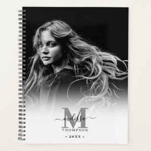 Agenda Calendario de artistas blancos negros monogramado