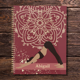 Agenda Chica de yoga Mandala Magenta Gold moderna