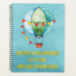Agenda Cita inspiradora para profesor universitario<br><div class="desc">Sigan inspirados con esta cita motivacional y inspiradora: Todos los días es una aventura tan alta que vuela a nuevas alturas. Colorido arte acuático con un globo aerostático listo para viajar a nuevos destinos. Fuente moderna.</div>