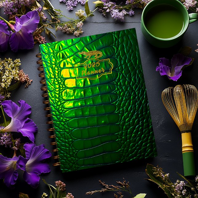 Agenda Cocodrilo de imitación verde irlandés con radiació (Ultra Stylish Iridescent Green Faux Crocodile Planner )