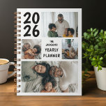 Agenda Collage de fotos moderno de 4 años al año<br><div class="desc">¿No puedes elegir una foto favorita? ¡Por qué no usar 4! Nuestro exclusivo collage de fotos anual le permite apreciar sus mejores momentos mientras mantiene un registro de su futuro. ¡Tus recuerdos,  tu texto,  tu año para celebrar!</div>