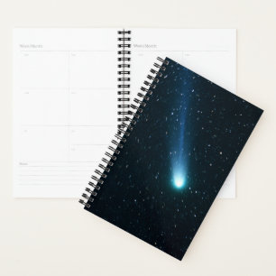 Agenda Cometa en el cielo nocturno