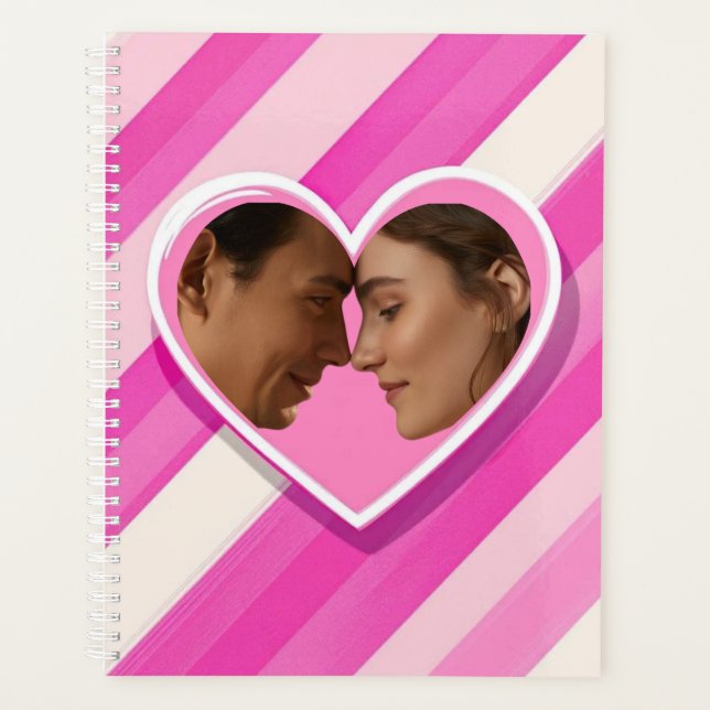 Agenda Corazón Negrita sobre Rayas Rosadas (Anverso)