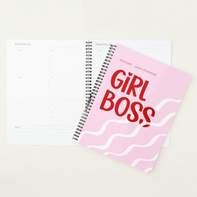 Agenda Cute Girl Boss Pink and Red Monogram Year (Demostración)