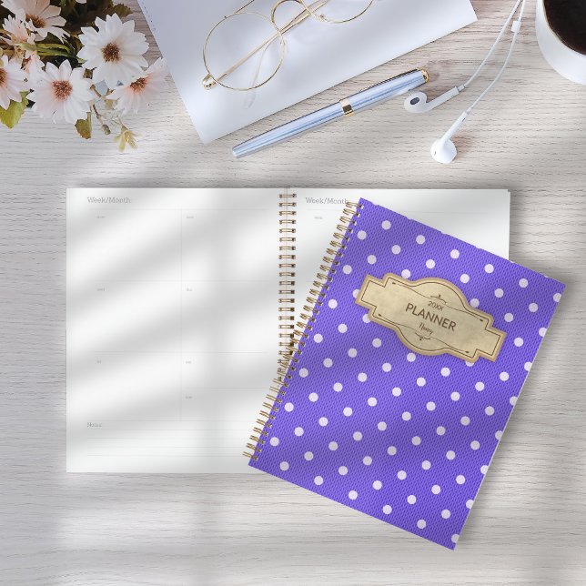 Agenda Dotty Delight Purple (Dotty Delight Purple Planner on a desk.)