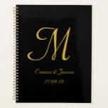 Agenda Elegante Boda de escritura de oro negro moderno<br><div class="desc">Elegante Moderno Monograma de Guión de Oro Negro Planificador de Boda</div>