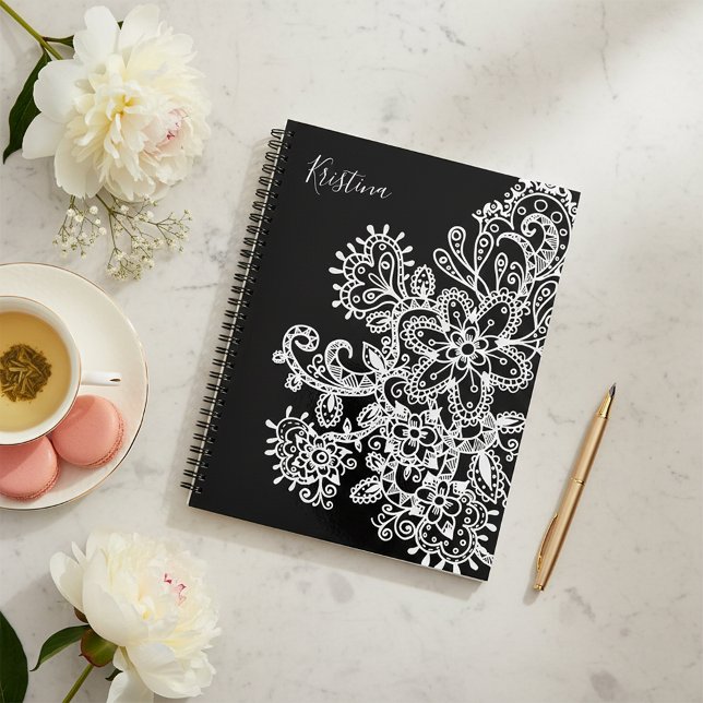 Agenda Elegante floral de mano y paisley (Subido por el creador)