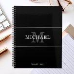 Agenda Elegante Nombre de Monograma Plata Negro Personali<br><div class="desc">Personalizar el texto y crea fácilmente tu planificador personalizado. Haga clic en EDITAR DISEÑO para cambiar el color de fondo o del texto. Puede TRANSFERIR este DISEÑO a otros productos de Zazzle y ajustarlo para que se ajuste a la mayoría de los artículos de Zazzle. Los diseños de Standard Studio...</div>