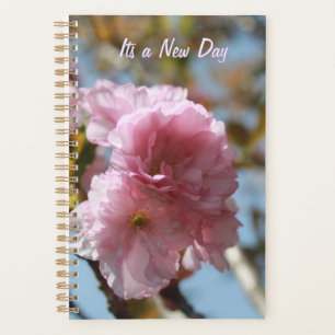 Agenda Es un nuevo día de florecimiento floral rosa