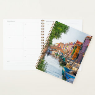 Agenda Explora el Encanto Vibrante de Burano