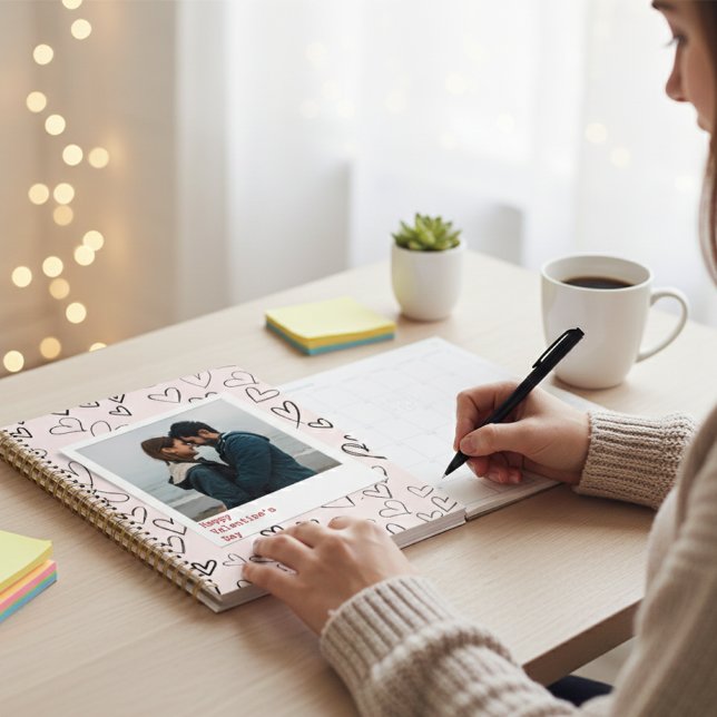 Agenda Feliz Día de San Valentín Moderna y elegante foto  (Subido por el creador)