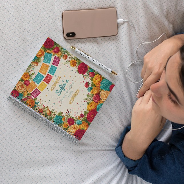 Agenda Fiesta de Colores Quinceanera, personalizado (Subido por el creador)