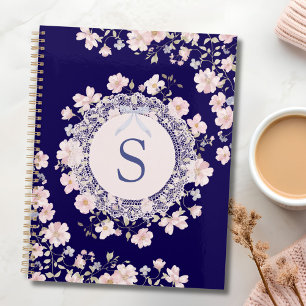 Agenda Flores rosadas monogramadas y encaje floral