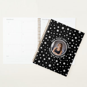 Agenda Foto personalizada con círculo de perlas sobre neg