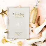 Agenda Futuro de guión de oro Sra. Beige Wedding Planner<br><div class="desc">El diseño romántico presenta una flor floral suave en blanco, "futura señora", y las palabras "planes Bodas" en un guión de tipografía de oro contra un fondo de textura beige. Personalizar fácilmente sus nombres y fecha de elección. La idea de regalo perfecta para que la futura novia organice todas sus...</div>