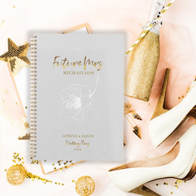 Agenda Gold Script Future Mrs. Dove Grey Wedding Planner (Subido por el creador)