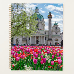Agenda Iglesia de San Carlos en primavera en Viena, Austr