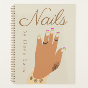 Agenda Ilustración de mano de artista de uñas tatuadas