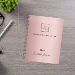 Agenda Logo de negocios de nombre rosa Rubor elegante 202<br><div class="desc">Un fondo rosa rubor femenino. Personalice y añada su negocio,  el logotipo de la empresa,  un texto,  año y nombre personal. Si lo desea sin texto,  utilice su tecla de espacio posterior para eliminarlo.</div>