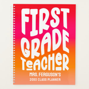 Agenda Maestra de 1er grado con clase de tono rojo naranj