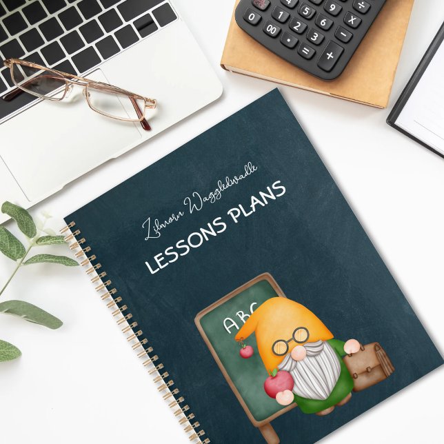 Agenda Maestra De Gnome Cuto En Cartel Azul (Subido por el creador)