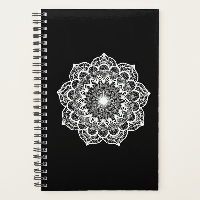 Agenda Mandala Blanco sobre Fondo Negro (Anverso)