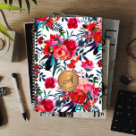Agenda Marca de monograma de cobre floral de la acuarela<br><div class="desc">Planner femenino romántico glam maximalista con acuarela de primavera y verano rojo, coral, naranja quemado, flores, plumas y follaje pintados a mano azul y verde de medianoche oscuro. Personalízalo con tu monograma y nombre dentro del círculo metálico de cobre con un elegante guión modificable caligrafía tipo de letra! Puede ser...</div>