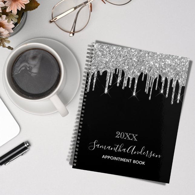 Agenda Moda 2024 del purpurina de plata negra monogramo (Subido por el creador)